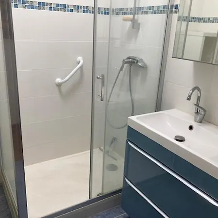Bel Centre Lavandou, Clim, Wi-fi, Proche - Fr-1-308-185 * Le Lavandou